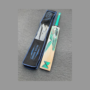 Nueva Edición de murciélagos de cricket de sauce inglés de grado A personalizados-Material de madera de murciélago golpeado de doble presión de bola dura ligera - Product Image 1