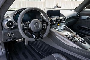 A.M.G G-T R Pro 2020, Bajo Kilometraje, Motor en Excelente Estado, Transmisión Automática, Techo Panorámico, Luces LED, Listo para Enviar - Product Image 6