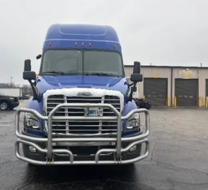 2022 2019 Used Sleeper <b>Truck</b> <b>Freightliners</b> Cascadias 113 Sleeper Semi <b>Truck</b> 60" Mid Roof Sleeper 450HP Automatic - Product Image 2