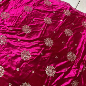 Tissu en velours Butta de designer pour vêtements de soirée, robes ethniques, tenues de mariage et ameublement, haute qualité, toucher doux, vente en gros - Product Image 1