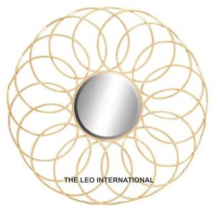 Miroir décoratif de chambre à coucher français personnalisé, grand miroir rond, design de miroir avec cadre en métal, forme irrégulière, miroir mural - Product Image 1