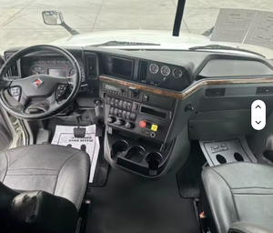 Camion semi-remorque LT Sleeper 2022 d'occasion - Toit surélevé Sleeper A26 450HP 12 vitesses automatique Prêt à l'exportation mondiale - Product Image 4