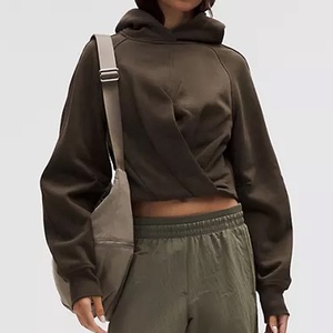 Ensembles de sweat à capuche à logo personnalisé ensemble de sweat à capuche zippé de couleur unie fabricant vente en gros de survêtements en éponge polaire - Product Image 1