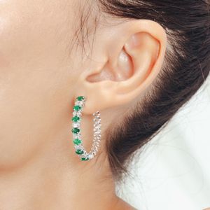 Boucles d'oreilles créoles tendance en or blanc massif 18 carats, serties d'émeraudes et de diamants 100 % naturels, faites à la main, pierre de naissance de mai, idéales pour mariage et soirée – Meilleures ventes - Product Image 2