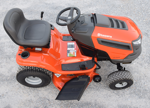 รถตัดหญ้า Husqvarna YTH22V42 ราคาถูก ใหม่และมือสอง พร้อมขาย จัดส่งได้ทันทีจากซัพพลายเออร์ - Product Image 2