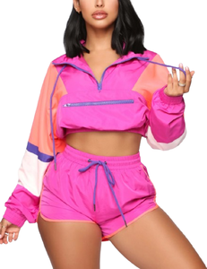 Coupe-vent 2 pièces avec logo personnalisé pour femmes, jogging avec fermeture éclair sur le devant, survêtement à cordon, ensembles de shorts d'entraînement pour femmes - Product Image 4