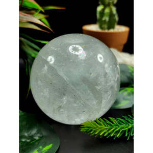 Sphère/boule de pierre de quartz clair naturel incroyablement magnifique - Guérison énergétique/Reiki/cristal - Diamètre de 3 pouces (7,5 cm) et 565 g (1,24 lb) - Product Image 3