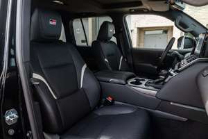 รถเอสยูวีไฮบริดไฟฟ้าอัตโนมัติ 6 สูบ ปี 2020 สำหรับครอบครัว หรูหรา ภายในสีเข้ม ระบบขับเคลื่อนสี่ล้อ เบาะหนัง พวงมาลัยซ้าย หลังคาซันรูฟแบบพาโนรามา - Product Image 6