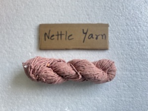 เส้นด้ายเส้นใยหญ้าหนามย้อมแบบกําหนดเองทําจากเส้นใยหญ้าหนามมีจําหน่ายในสีย้อมแบบกําหนดเองมีจําหน่ายในสเก็อ่น - Product Image 2