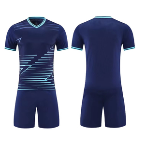 Conception personnalisée séchage rapide uniforme de football léger nouveautés et tailles adultes tenue de football polyester bon marché pour la saison d'hiver - Product Image 2