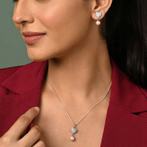 Conjunto de Joyería Fina Plateada Rosa Nazy con Perlas, Corazón, Circones y Diamantes, Diseño Floral, Moderno, para Regalo de Boda, Fiesta o Compromiso - Product Image 3