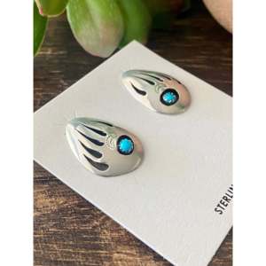 Navajo Handmade Kingman Turquoise <b>Sterling</b> <b>Silver</b> Bear Claw <b>Stud</b> <b>Earrings</b> - Product Image 3