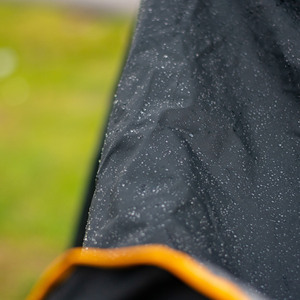 เสื้อกันฝนแบบปอนโชใช้งานได้จริงและมีสไตล์ - Product Image 4
