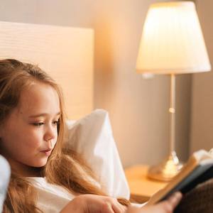 Optonica <span class=keywords><strong>A60</strong></span> <span class=keywords><strong>LED</strong></span> bóng đèn E27 8.5 Watt 806 lumen năng lượng Class F 2700K màu trắng nhiệt độ đèn - Product Image 5