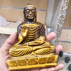 Sculpture de bouddha en œil de tigre naturel, fait à la main, Statue de bouddha, Statue de déesse, sculpture de bouddha décoratif sereine et méditation - Product Image 1