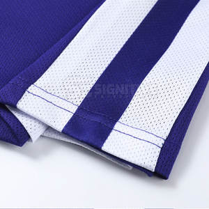 Ensemble d'uniformes de basket-ball professionnels avec une construction durable pour un jeu de niveau compétitif, uniforme de basket-ball personnalisé - Product Image 4