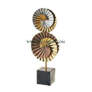 Sculpture moderne faite à la main enduite de poudre de couleur noire avec socle en bois Sculpture de table décorative au design luxueux d'Inde - Product Image 5