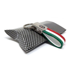 Llavero Elite Alfisti Italy con logotipos Alfa Romeo Accesorio colorido para fanáticos del automóvil - Product Image 3