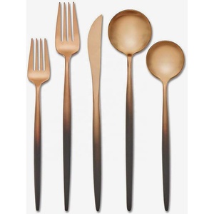 Venta caliente espejo pulido mate negro Acero inoxidable extremo Rectangular mango tenedor cuchara conjunto nuevo diseño Plata Mate acabado mango - Product Image 2