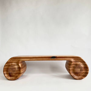 Banc d'entrée en bois massif « Ellada » – Banc d'entrée avec assise en bois, fabriqué à la main à partir de bois dur naturel - Product Image 4