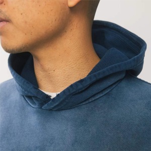 Sudadera con capucha de poliéster 100% para hombre, temporada de invierno, logotipo personalizable, técnica teñida lisa, bolsillo de canguro, Capucha ajustable - Product Image 3