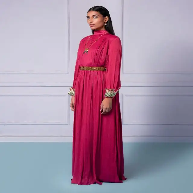 Abito lungo in abito rosa Rumi di ottima qualità per abiti da festa e da sposa da donna dall'esportatore indiano a prezzi convenienti