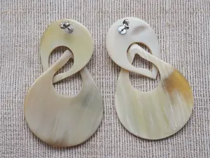 Pendientes de aro de cuerno Natural pulido a la moda para mujer, pendientes de estilo bohemio inspirados en animales, gran joyería de moda para todos los presupuestos - Product Image 4