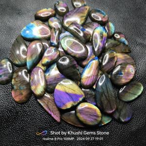 ลูกปัดหินอัญมณีควอตซ์ลาบราดอไรต์สีม่วงประกายธรรมชาติขัดเงามือเรียบคุณภาพสูงอัญมณีแบบหลวม - Product Image 4