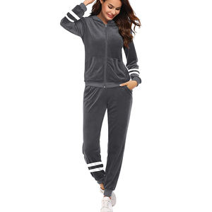 ชุดวอร์มลำลองผู้หญิงแบบสองชิ้น ทรงหลวม ผ้าเนื้อนุ่ม สวมใส่สบาย เหมาะสำหรับใส่ในชีวิตประจำวันและแฟชั่นสตรีท - Product Image 5