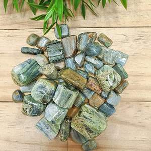 Piedras caídas de cianita azul a granel al por mayor, cristales curativos pulidos naturales para meditación y decoración de energía Reiki - Product Image 2