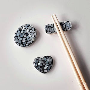 ที่วางตะเกียบไข่มุกเครื่องประดับเปลือกหอยแฮนด์เมดจากเวียดนามสำหรับการรับประทานอาหารและการจัดโต๊ะในเอเชีย - Product Image 6