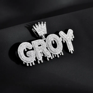 Colgante con nombre personalizado Iced Out para hombre, joyería de hip hop de moissanita en tono dorado y plateado con diseño de corona - Product Image 3