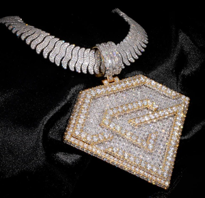 Hip Hop Moissanite Diamant Logo Pendentif Bijoux Pendentif Super-Héros Personnalisé - Product Image 3