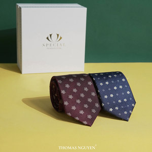 Colección Tinh Vu: Corbata de Seda de Morera Pura Azul Premium - Diseño de Alta Gama (CS8XDHS1) - Hecha a Mano en Vietnam - Product Image 3