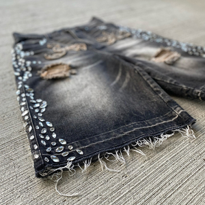 Short en jean surdimensionné délavé à l'acide personnalisé pour hommes Y2K Vintage Streetwear Broderie en strass Respirant Été Décontracté - Product Image 4
