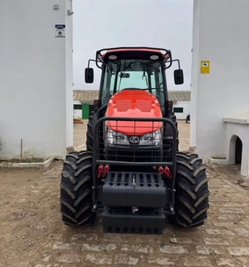 Tracteur agricole Yto Red 4WD à transmission par engrenages, niveau de sécurité élevé - Product Image 1