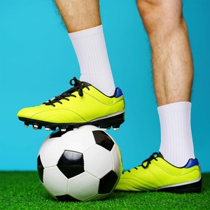 Chaussettes d'athlétisme pour hommes OEM Compression personnalisée Séchage rapide Respirant Anti-bactérien Anti-Slip Entraînement quotidien Équipes sportives - Product Image 4