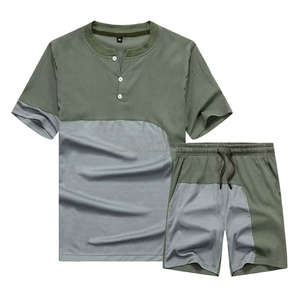 ชุดเสื้อยืดและกางเกงขาสั้นผ้าคอตตอนผสมโพลีเอสเตอร์ ย้อมสีพื้น สำหรับผู้ชาย ลายพิมพ์ ชุด 2 ชิ้น - Product Image 5