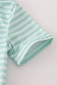 Ensemble de vêtements doux et élégants pour garçons Bloomer à rayures menthe fraîche avec coupe confortable - Product Image 2