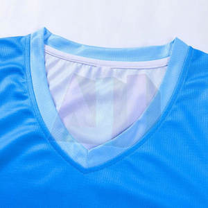 ชุดบาสเก็ตบอลขนาดพลัสไซส์น้ำหนักเบาพร้อมผ้าระบายอากาศดูดซับความชื้นเพื่อเพิ่มประสิทธิภาพการเคลื่อนที่ของผู้เล่น - Product Image 3