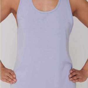 Camiseta sin mangas de Fitness de alta calidad a buen precio para mujer, camiseta sin mangas ajustada acanalada con dobladillo curvo Moq bajo con serigrafía personalizada para mujer - Product Image 3