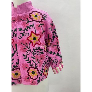 Veste d'hiver Boho Hippie pour femme faite à la main 100% coton TNT avec motif floral brodé Suzani ODM Supply - Product Image 3