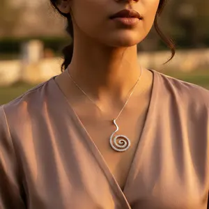 Colgante de plata con diseño de remolino y cristales para mujer, amuleto de joyería - Product Image 3