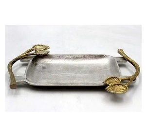 Bandeja de servicio de hoja moderna de mejor diseño, acabado dorado de aluminio para el hogar, restaurante, decoración de hotel, elegante bandeja de metal para servir. - Product Image 6