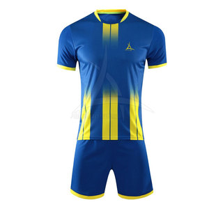 Ventes chaudes, prix bas, haute qualité, 100% polyester, respirant, léger, uniforme de football, design personnalisé, dernier design - Product Image 1