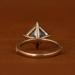 Bague de fiançailles en diamant de taille princesse bleue 18K or massif réglage de pavé à la mode certificat IGI bague fine pour femme - Product Image 3