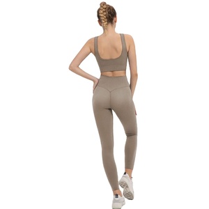 Exportateur en gros expédie des leggings de yoga pour femmes en spandex/nylon/polyester fabriqués au Pakistan avec une qualité de service professionnelle. - Product Image 1