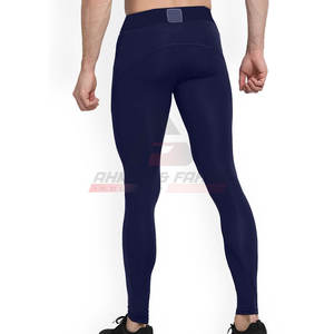 La mejor venta 2025 Logotipo personalizado Entrenamiento para hombres Leggings de yoga sin costuras Mejor ropa activa para hombres - Product Image 2