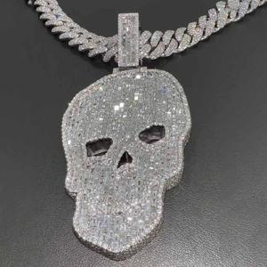 Nueva llegada de calidad superior Hiphop plata CZ calavera colgante Bling joyería rapero colgante para mujeres y hombres directo de la India - Product Image 1