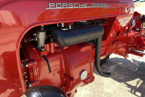 CONDUCCIÓN - VEHÍCULO USADO CON VOLANTE A LA IZQUIERDA |   CONDUCCIÓN DERECHA |   Tractor Porsche Diesel 111 de 1956 - Product Image 3